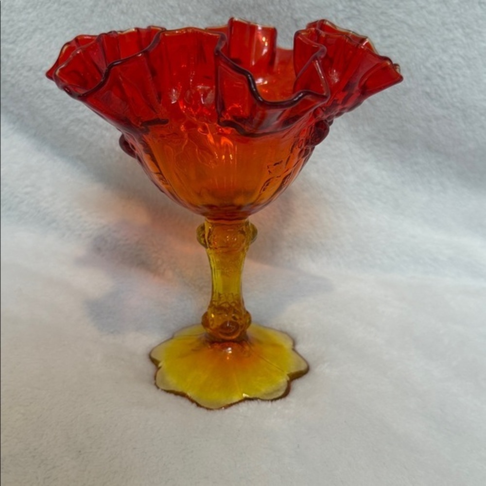 Fenton Ambèrina Ruffled Glass Thumbprint 6inch Pedestal Compote